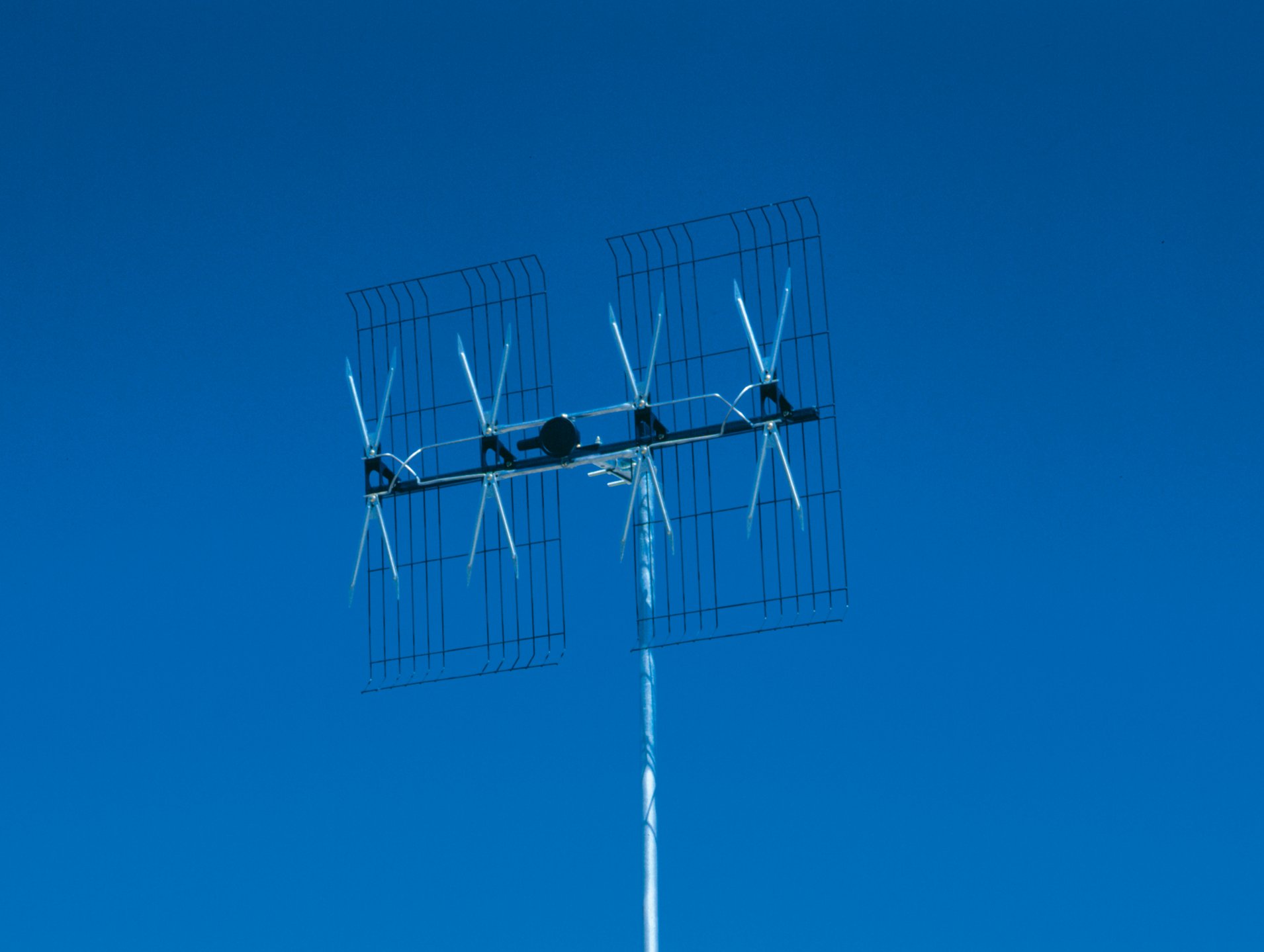 Phased Array Antenna In Kensington